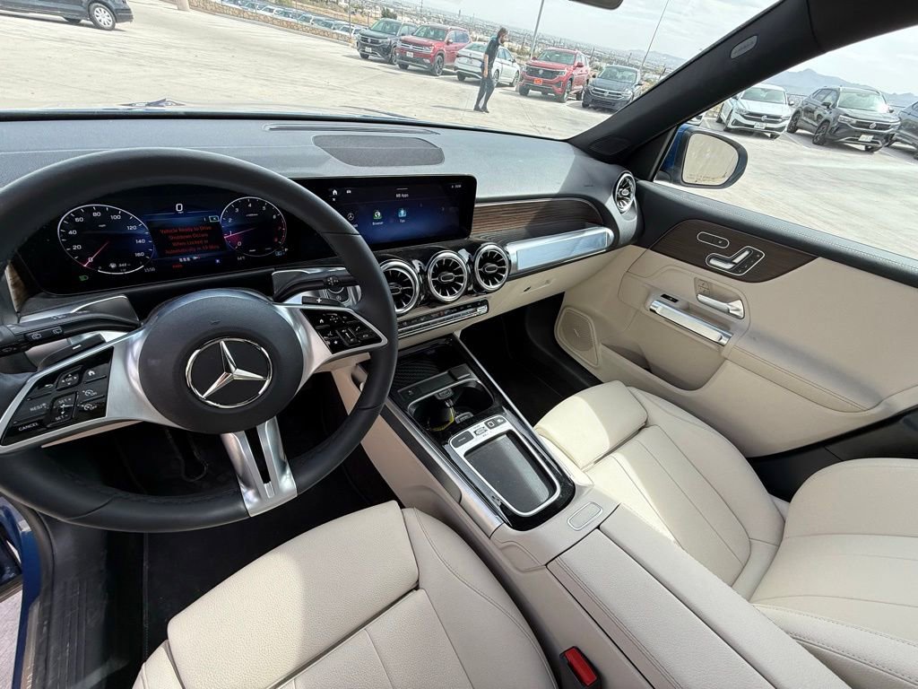 Used 2026 Mercedes-Benz GLB 250 image 9