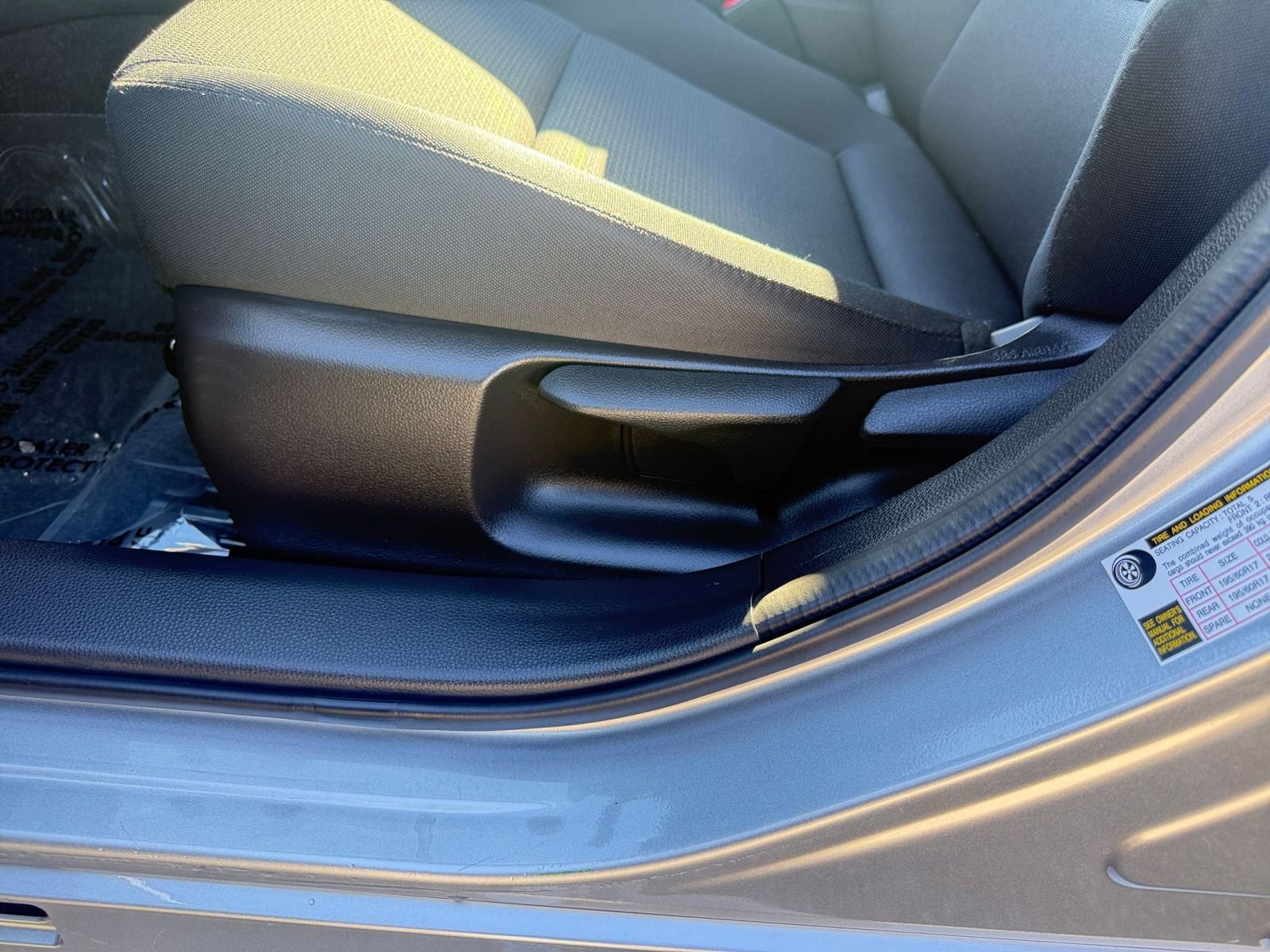 Used 2025 Toyota Prius LE image 23