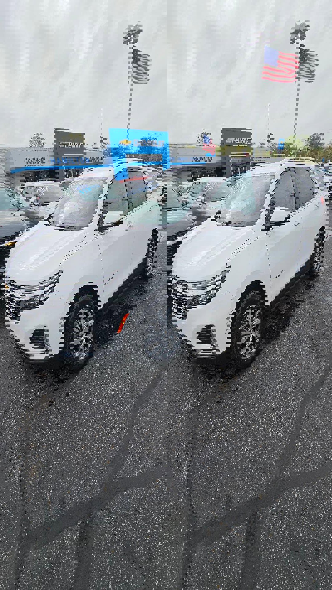 Certified 2022 Chevrolet Equinox Premier image 2