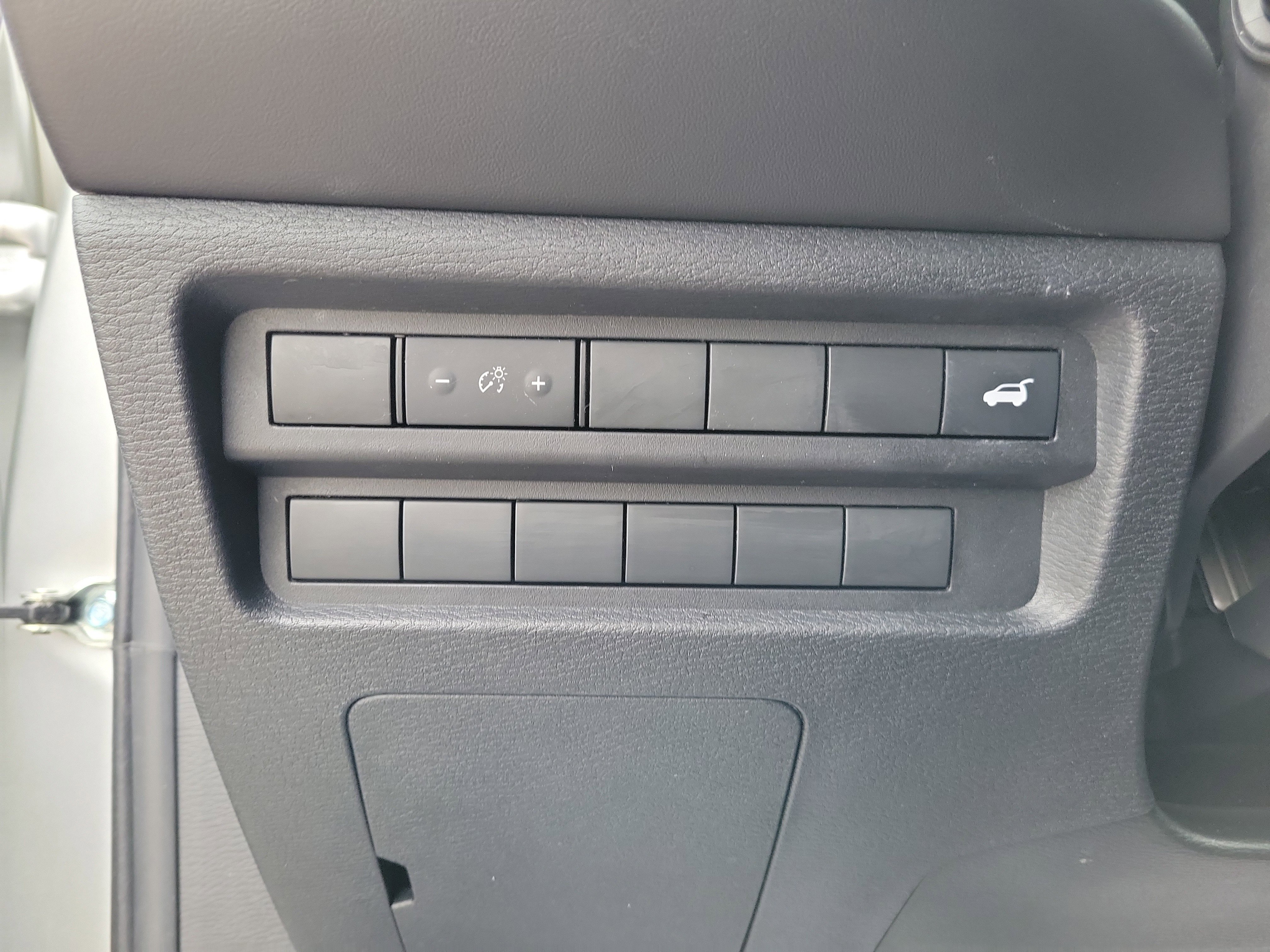 Used 2022 Mitsubishi Outlander SE image 21