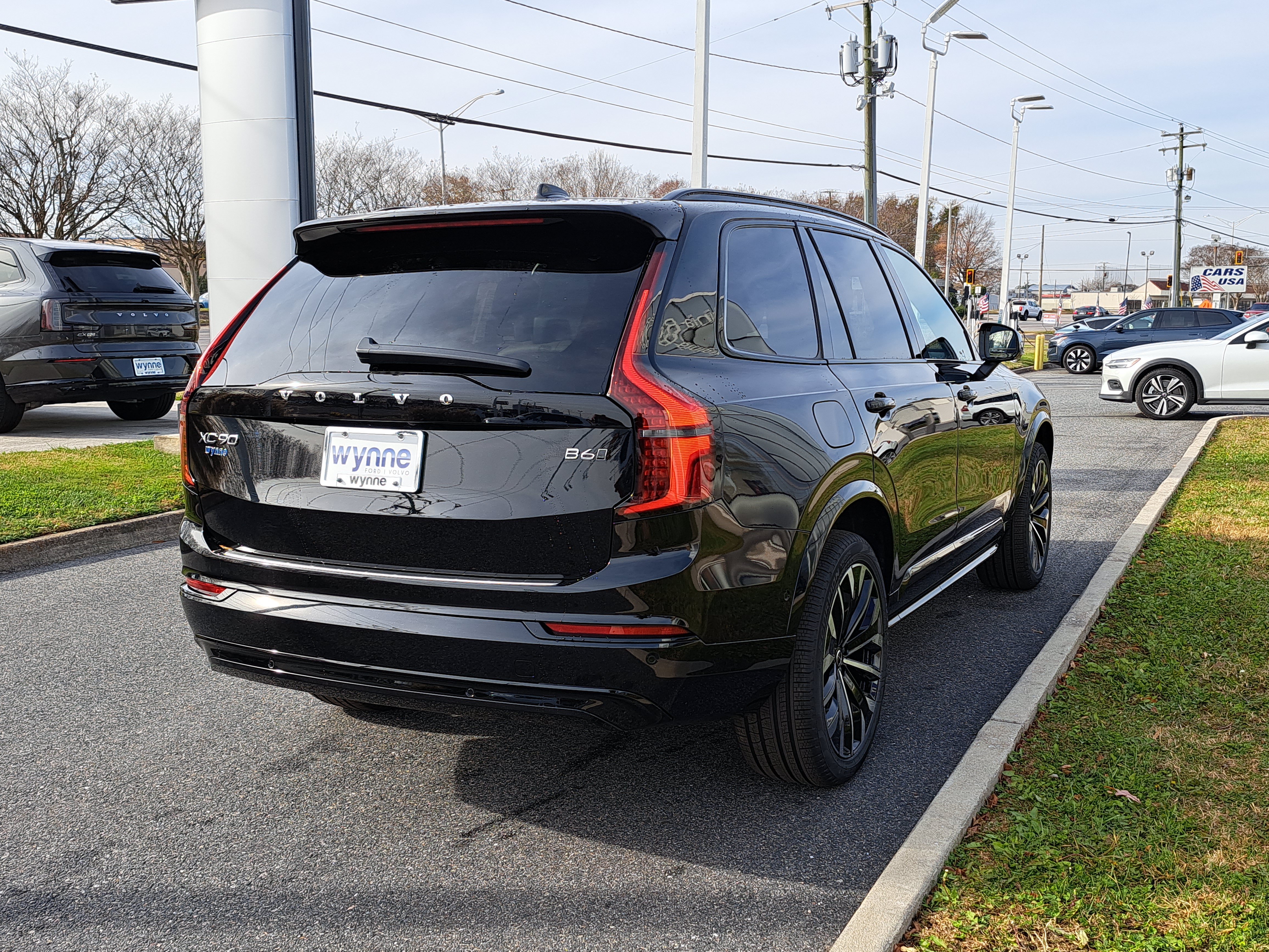 New 2026 Volvo XC90 B6 Ultra w/ Protection Package Premier AWD/4WD image 3