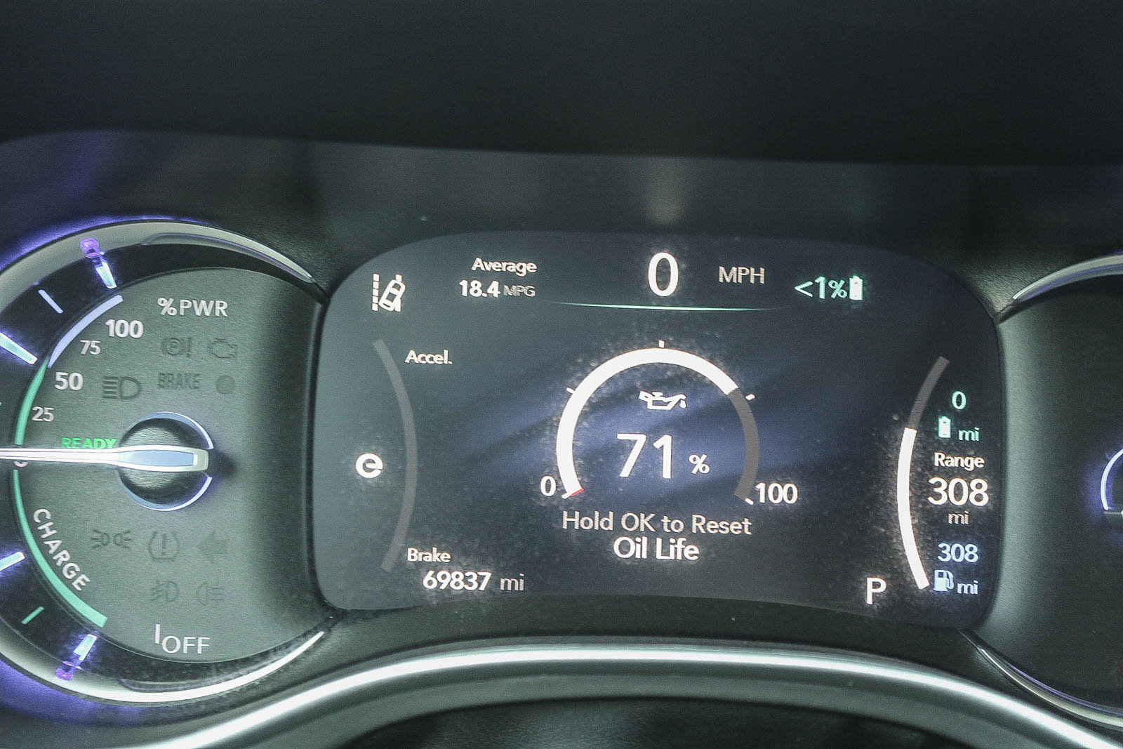 Used 2024 Chrysler Pacifica Limited FWD image 26