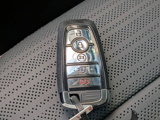 New 2026 Lincoln Nautilus Reserve w/ Jet Appearance Package image 28