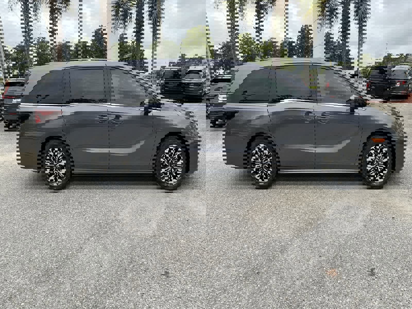 New 2026 Honda Odyssey Elite image 7