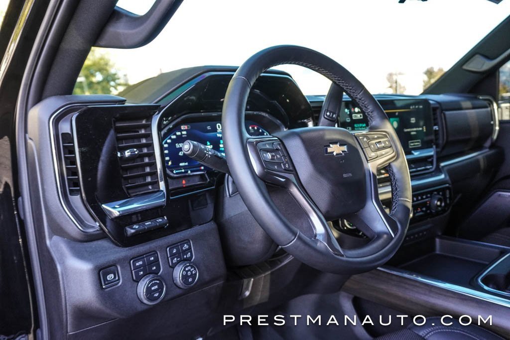 Used 2025 Chevrolet Silverado 3500 High Country w/ Technology Package image 36