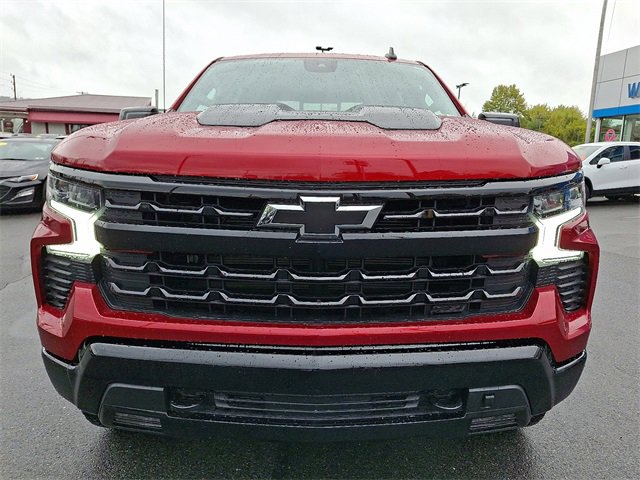 Used 2025 Chevrolet Silverado 1500 LT Trail Boss w/ Convenience Package II image 3