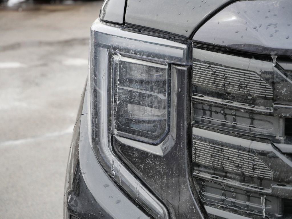 Used 2024 GMC Sierra 1500 Elevation image 3