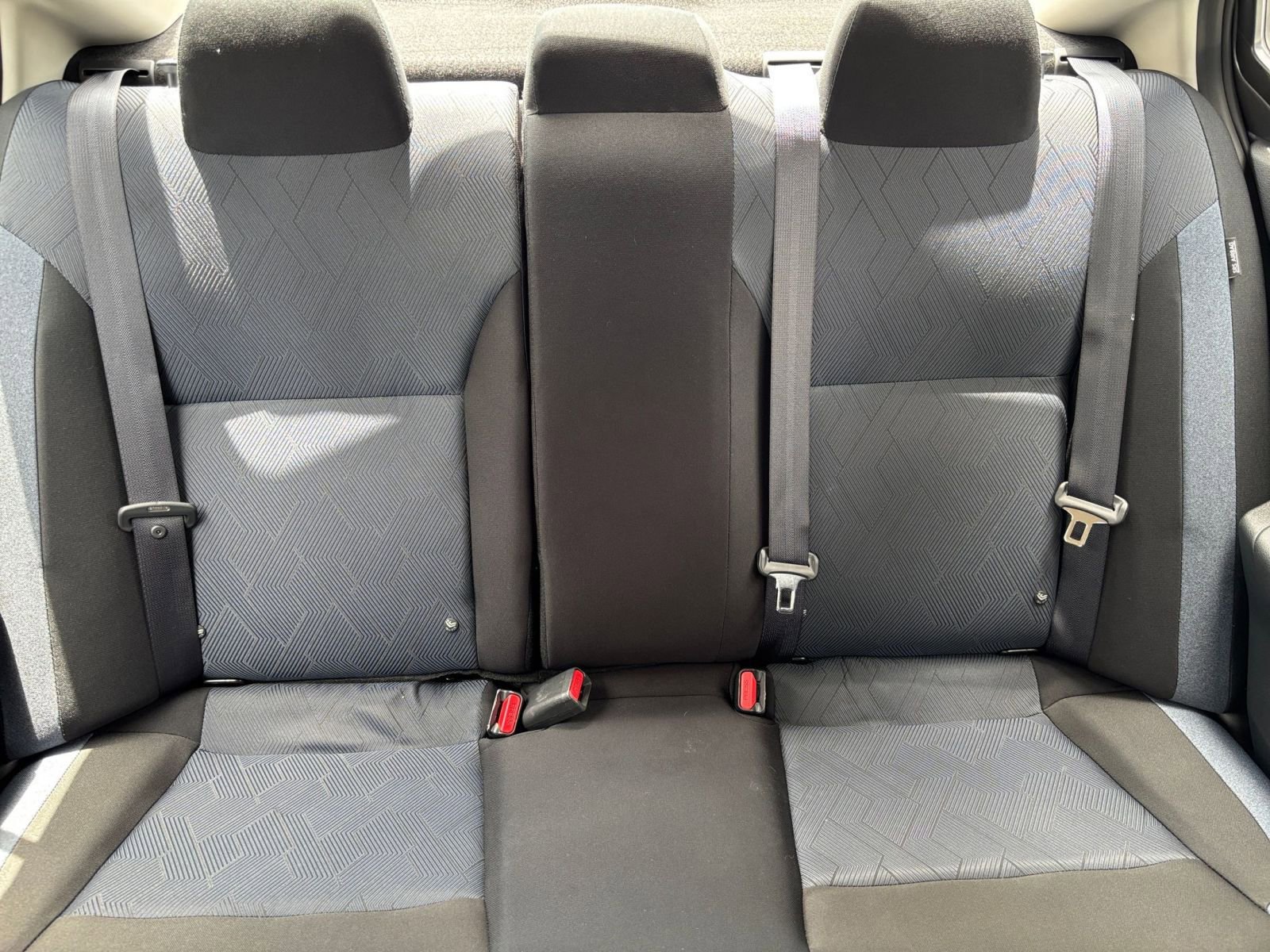 Used 2025 Nissan Versa SV FWD image 36