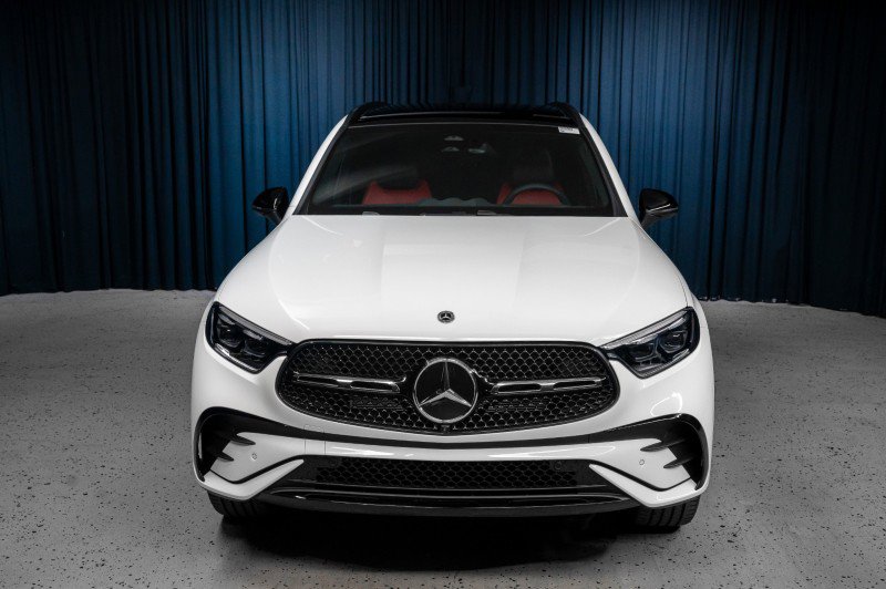 New 2026 Mercedes-Benz GLC 300 image 2