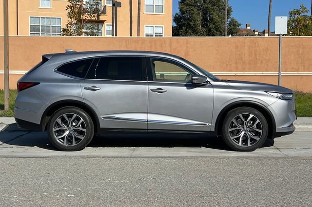 Used 2023 Acura MDX FWD w/ Technology Package image 3