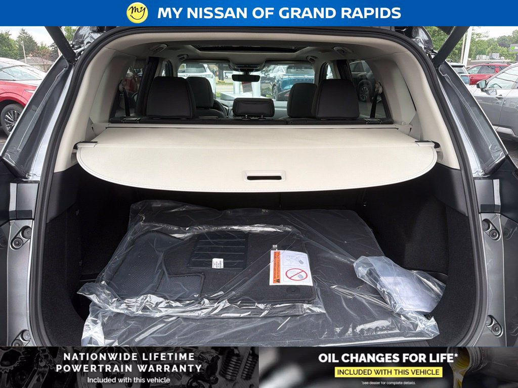 New 2026 Nissan Rogue Dark Armor AWD/4WD image 25