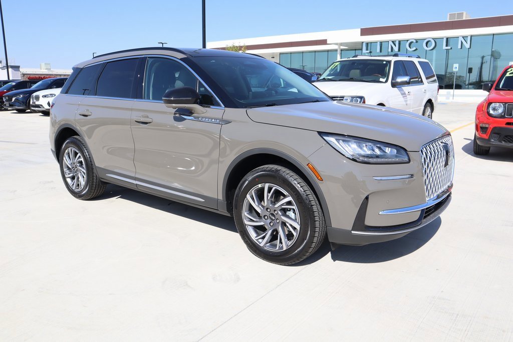New 2025 Lincoln Corsair FWD w/ Equipment Group 101A
