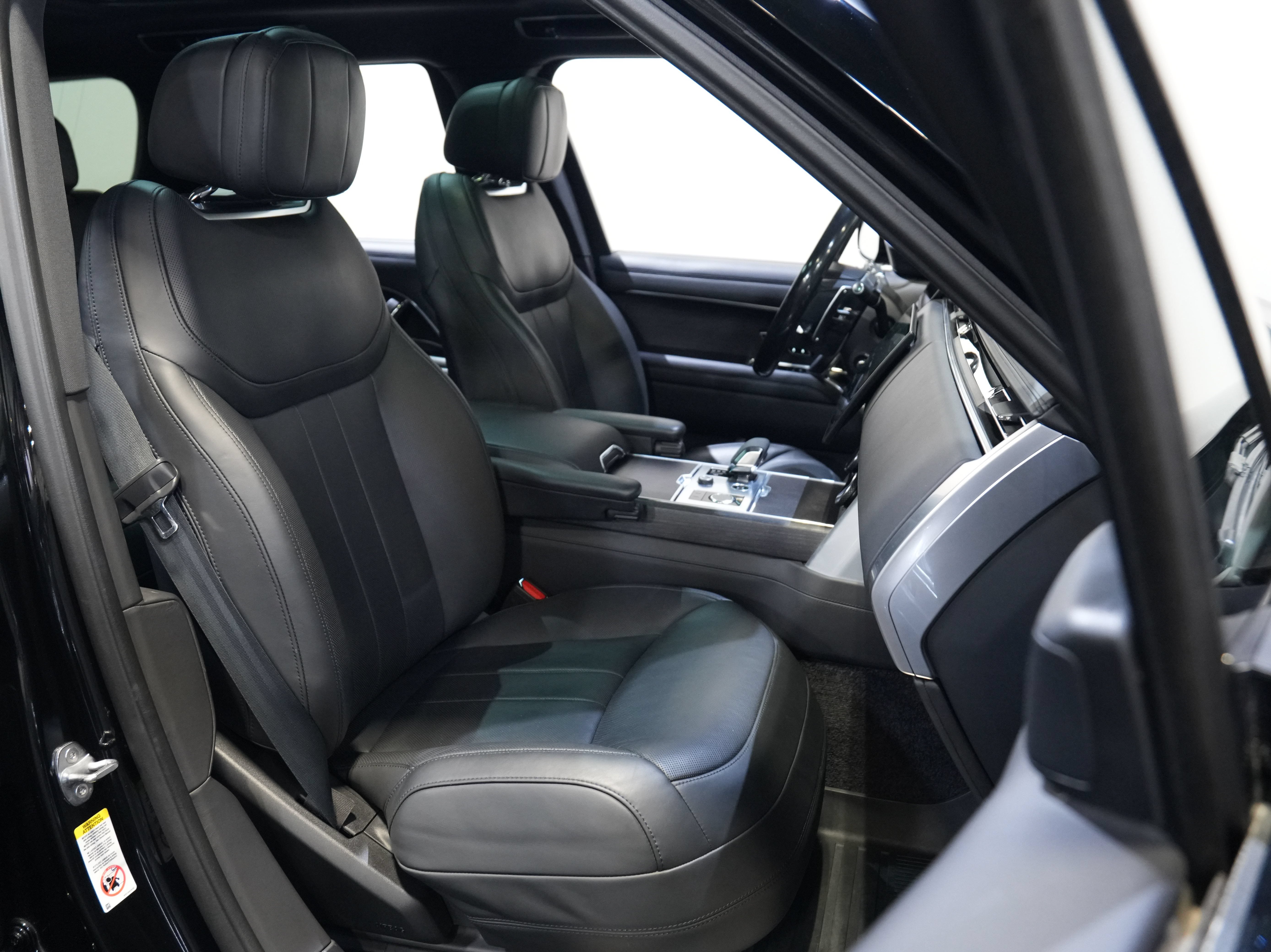 Used 2023 Land Rover Range Rover SE AWD/4WD image 31