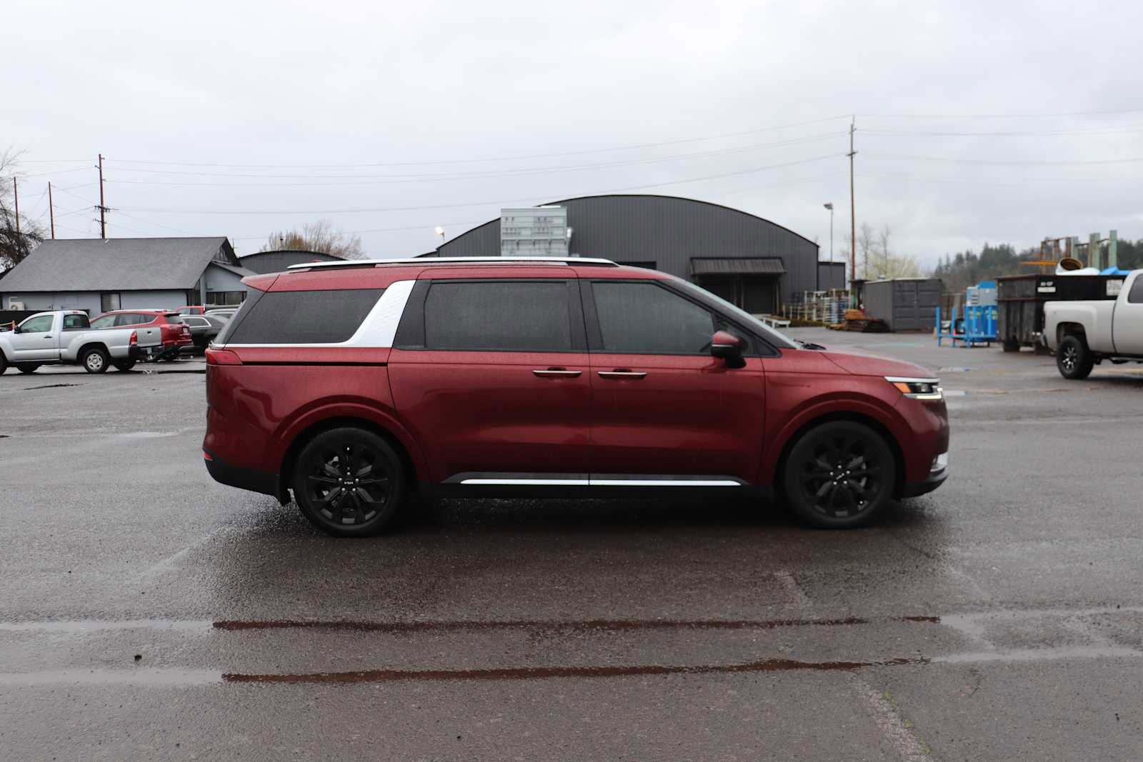 Used 2022 Kia Carnival SX Prestige image 4