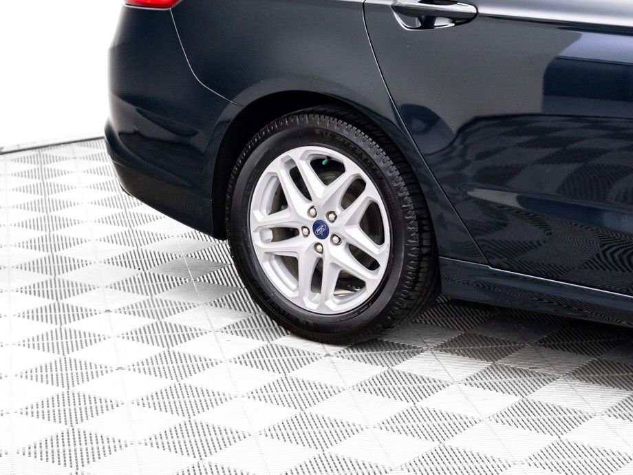 Used 2014 Ford Fusion SE w/ Equipment Group 202A image 33