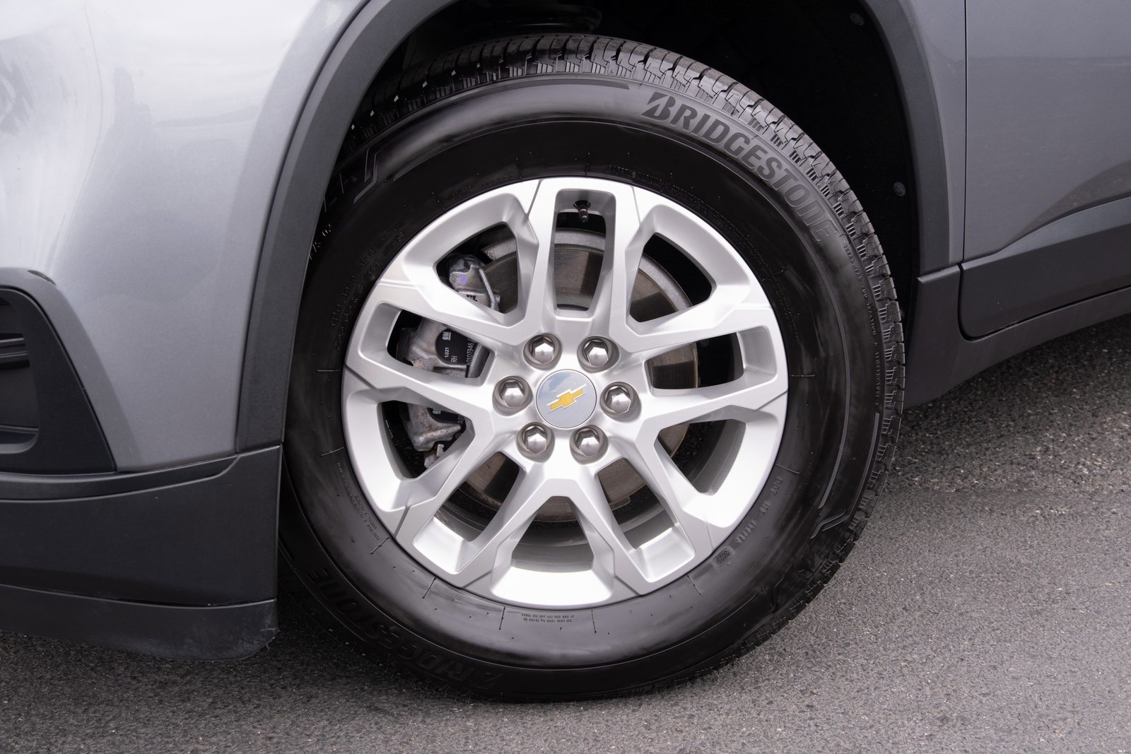 Used 2021 Chevrolet Traverse LS image 23