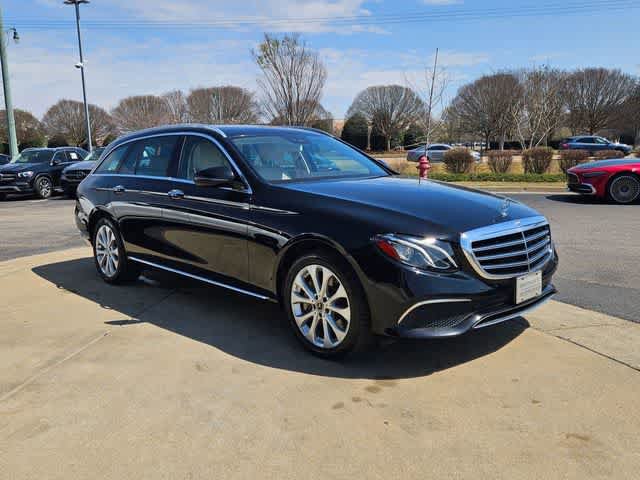 Used 2017 Mercedes-Benz E 400 4MATIC Wagon image 3