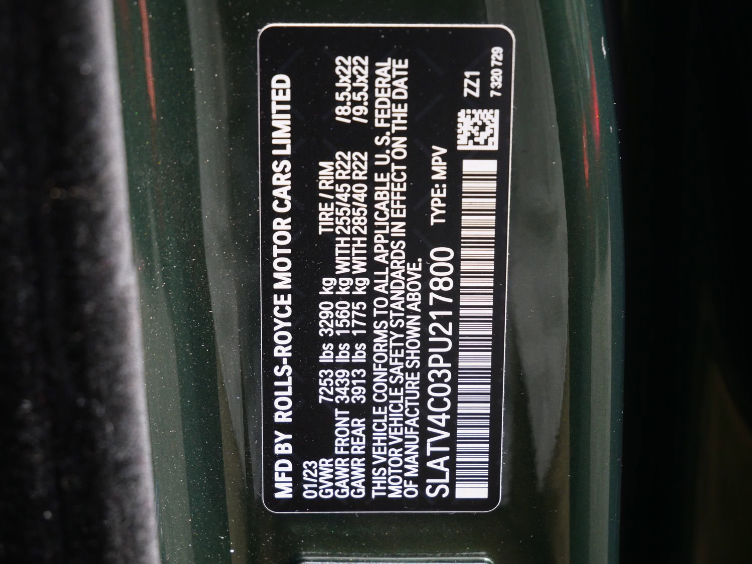 Certified 2023 Rolls-Royce Cullinan w/ Cullinan Package image 37