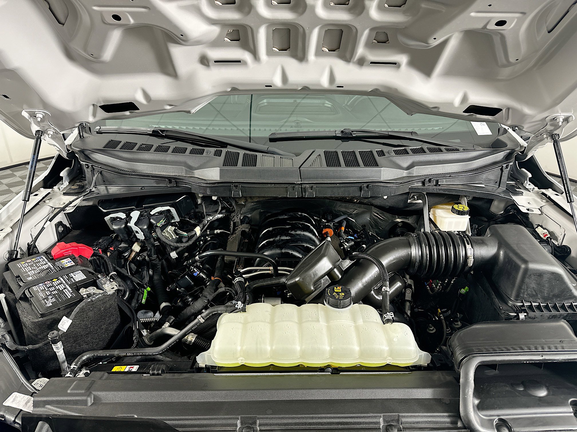 Used 2024 Ford F150 STX image 32