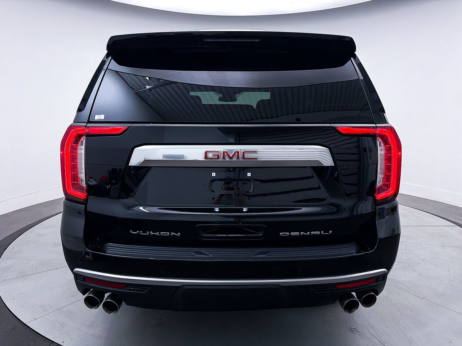 Used 2023 GMC Yukon Denali image 17