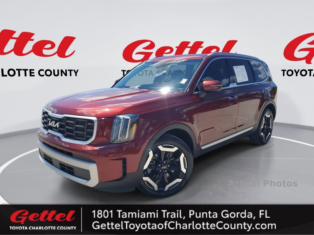 Used 2023 Kia Telluride S w/ S Sunroof Package
