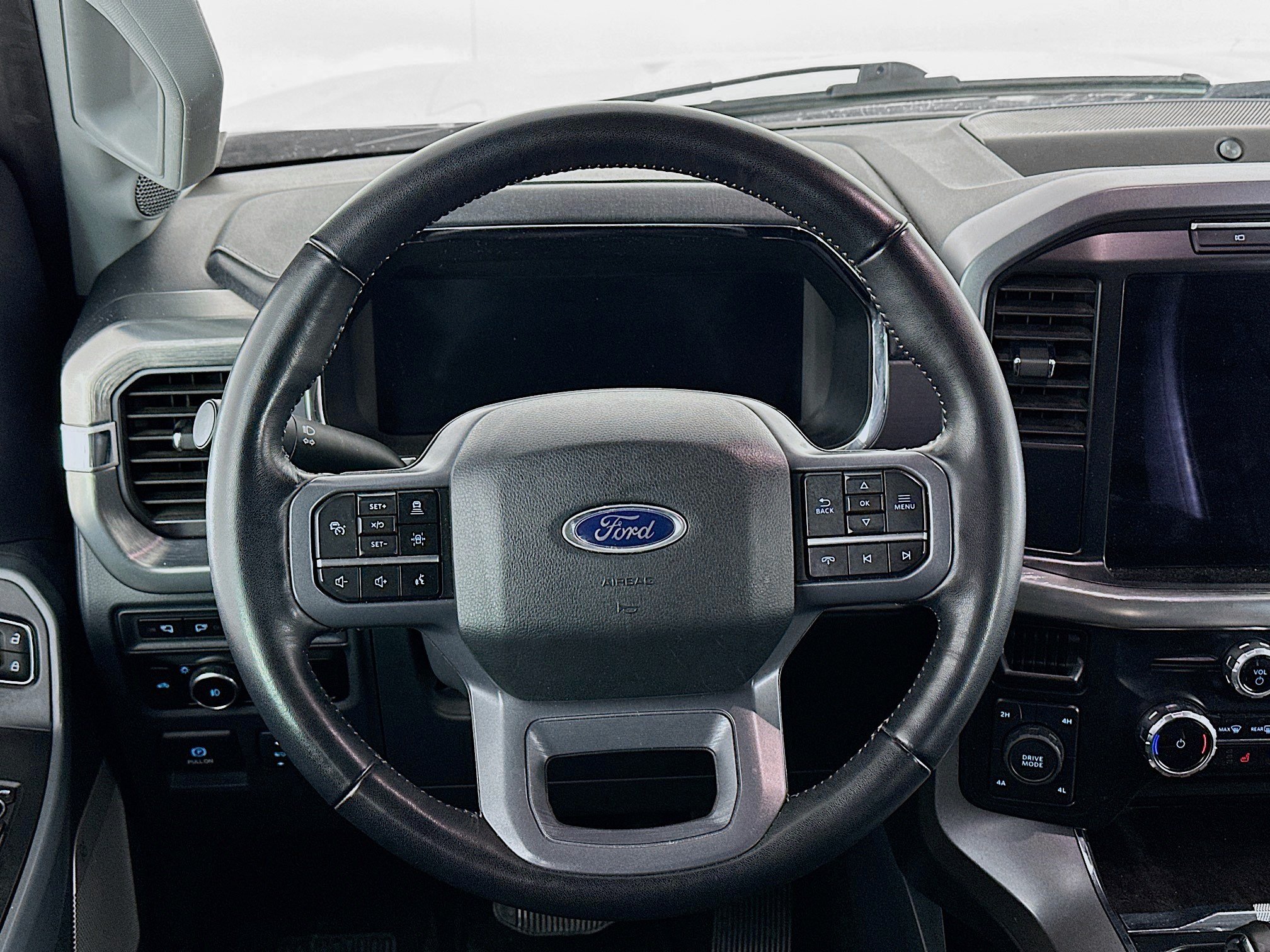 Used 2023 Ford F150 Lariat w/ Equipment Group 502A High AWD/4WD image 18