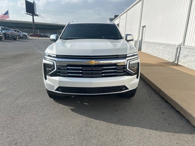 New 2025 Chevrolet Suburban Premier image 2