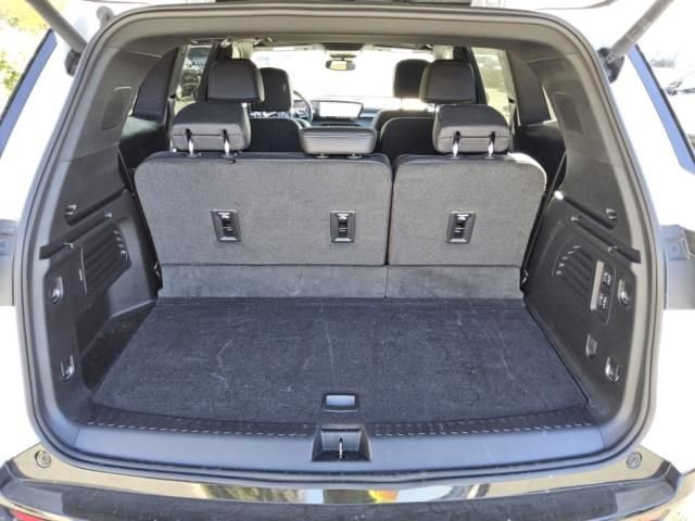 Used 2025 Buick Enclave Sport Touring w/ Super Cruise Package image 2