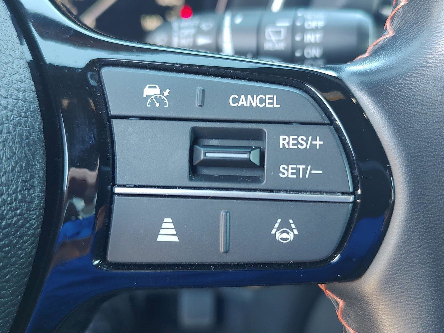 Used 2024 Honda Pilot Sport image 16