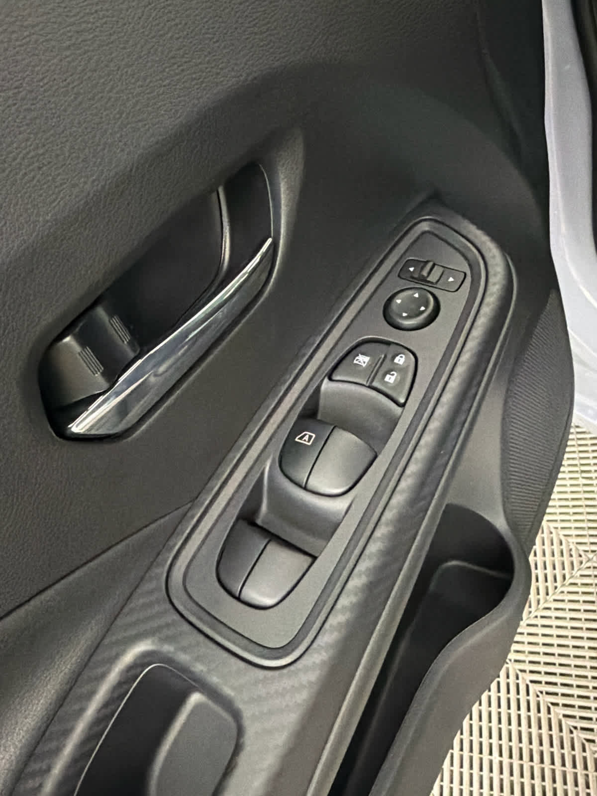 New 2025 Nissan Versa SV w/ Trunk Package image 24