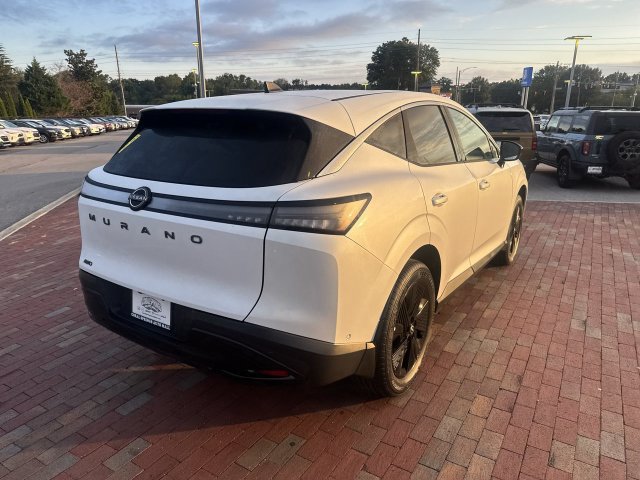 Used 2025 Nissan Murano SV AWD/4WD image 14