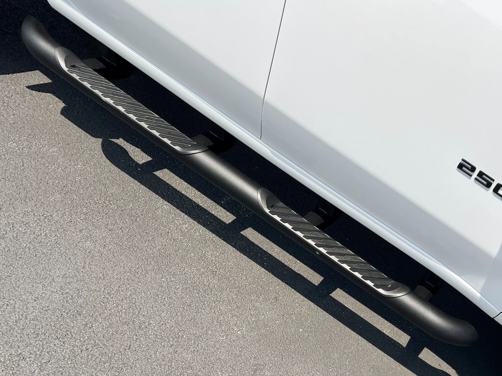 Used 2024 Chevrolet Silverado 2500 ZR2 w/ Technology Package image 19