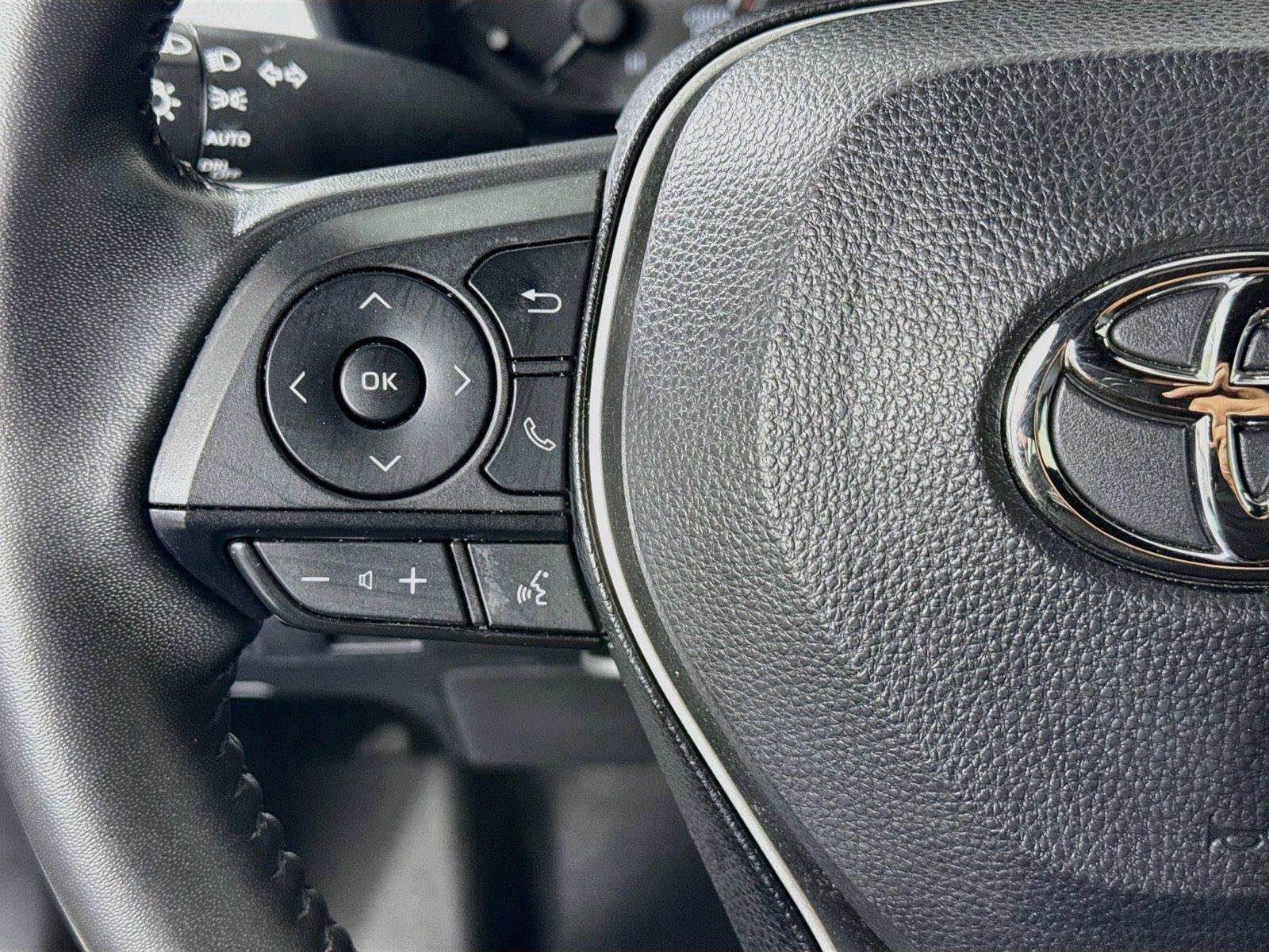 Certified 2023 Toyota Corolla SE FWD image 16