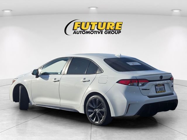 Certified 2024 Toyota Corolla SE w/ SE Premium Package FWD image 7
