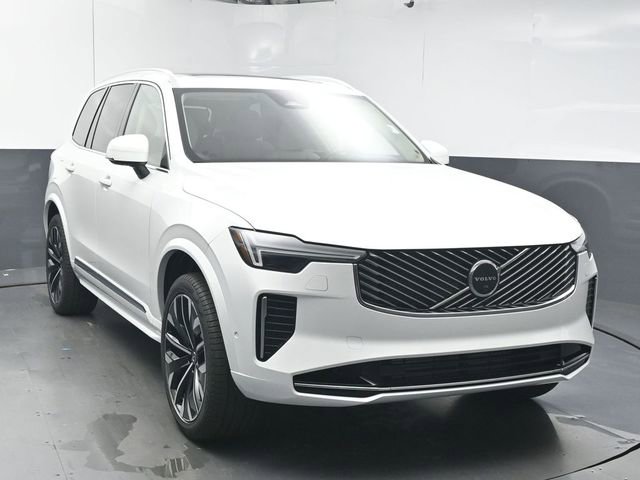 Used 2026 Volvo XC90 T8 Ultra w/ Protection Package Premier image 2