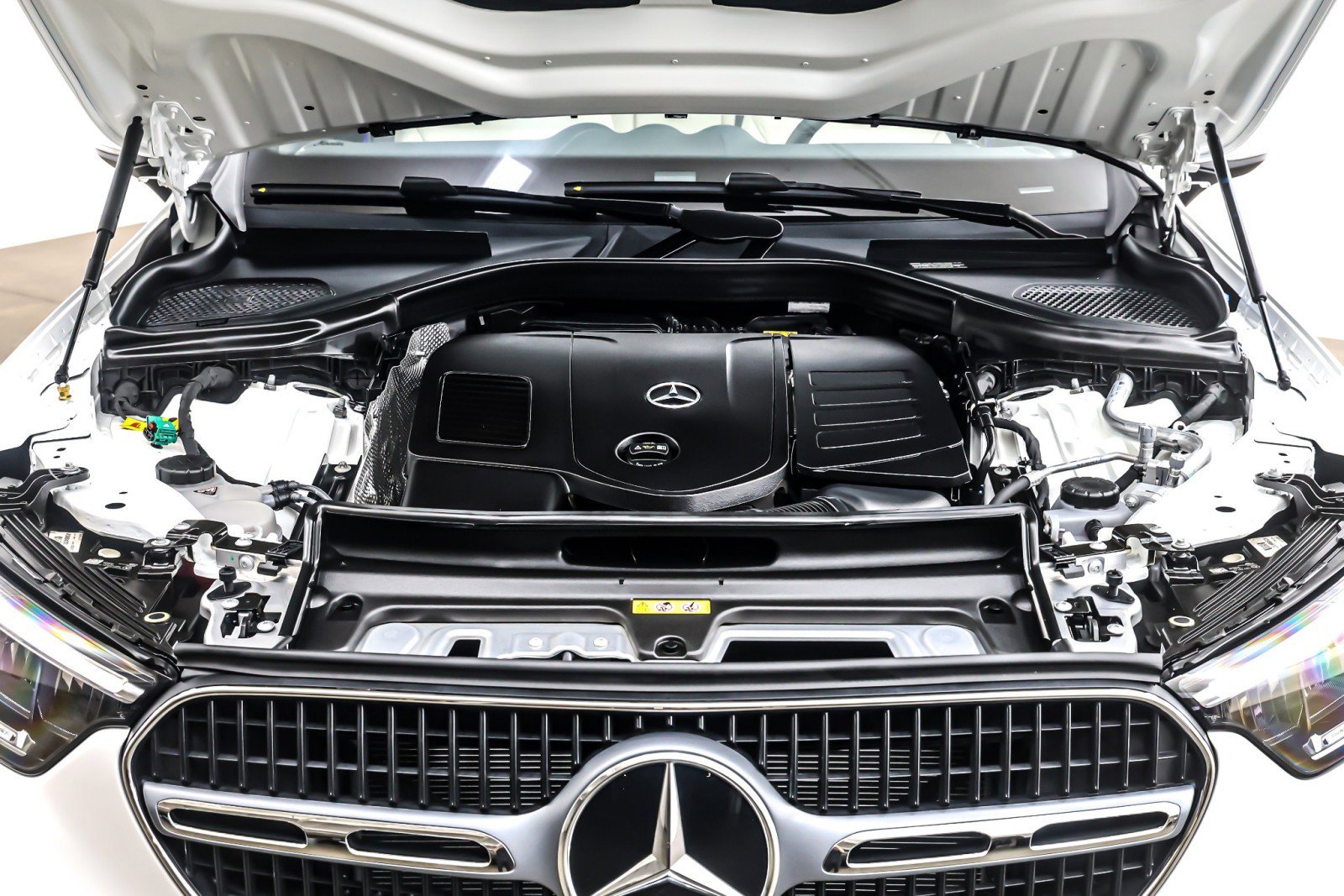 Certified 2025 Mercedes-Benz GLC 350e 4MATIC image 13