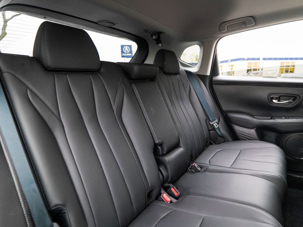Certified 2025 Acura ADX FWD image 36
