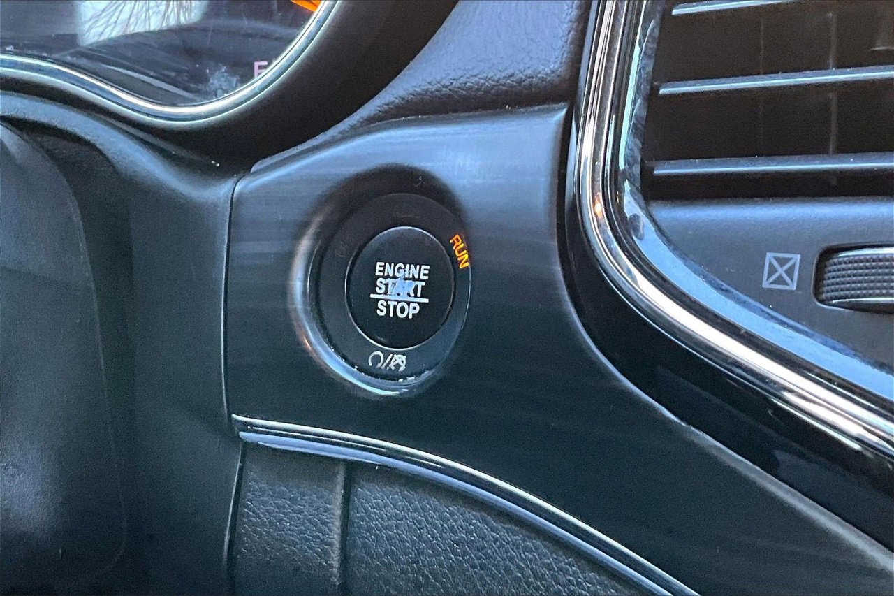 Certified 2020 Jeep Grand Cherokee Limited image 28