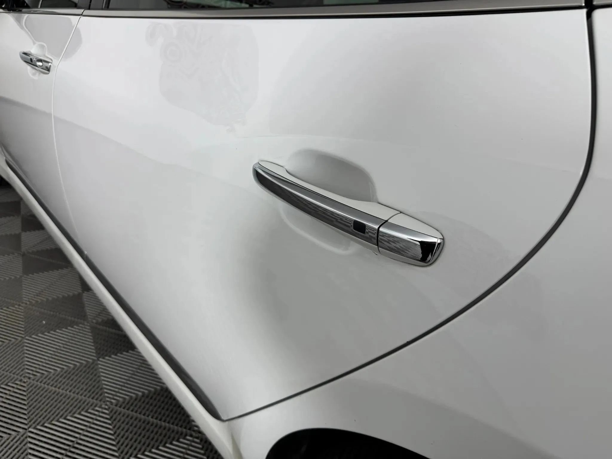 Used 2014 Hyundai Equus Signature RWD image 27