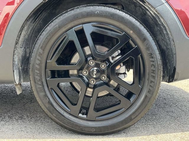 Used 2023 Kia Telluride EX X-Line image 11