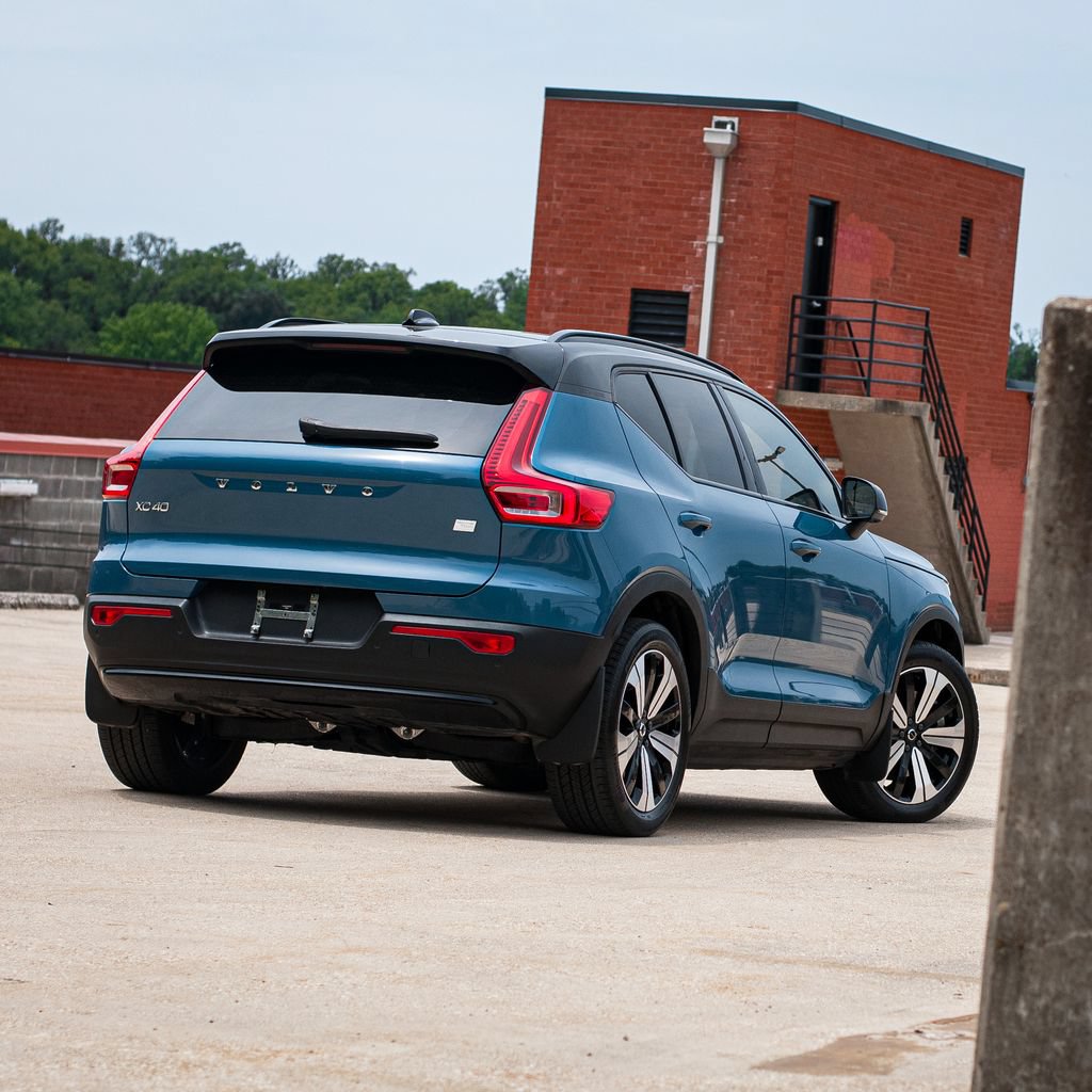 Certified 2023 Volvo XC40 Recharge Plus w/ Protection Package Premier AWD/4WD image 6