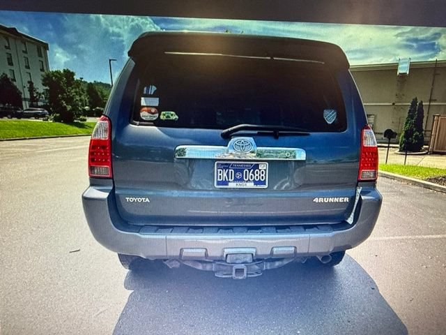 Used 2006 Toyota 4Runner SR5 AWD/4WD image 13