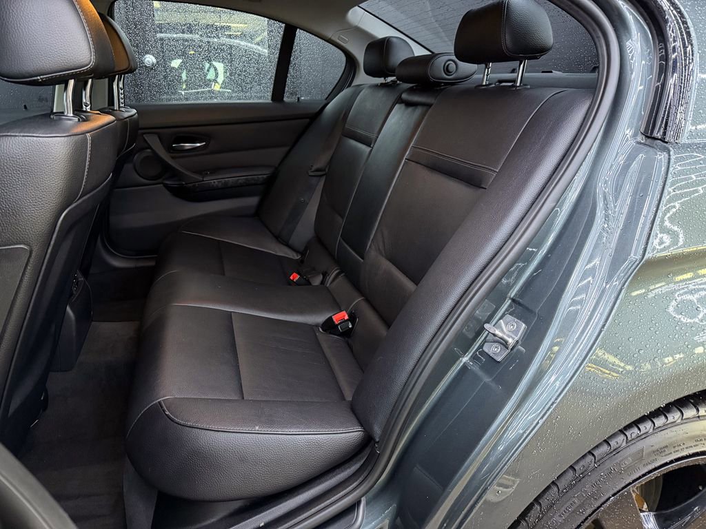 Used 2011 BMW 335i xDrive Sedan image 20