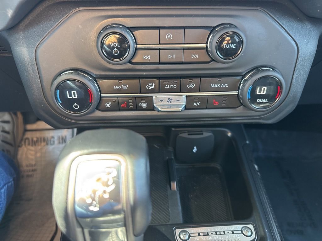 Used 2025 Ford Bronco Outer Banks AWD/4WD image 28
