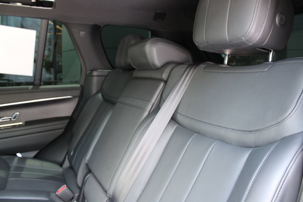 Used 2023 Land Rover Range Rover SE AWD/4WD image 10
