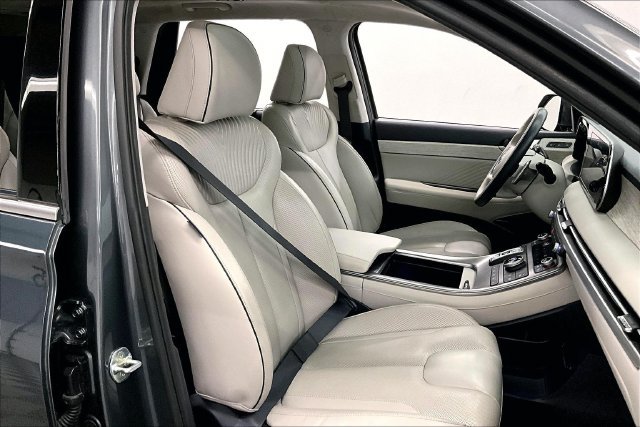 Used 2023 Hyundai Palisade Calligraphy w/ Cargo Package FWD image 8