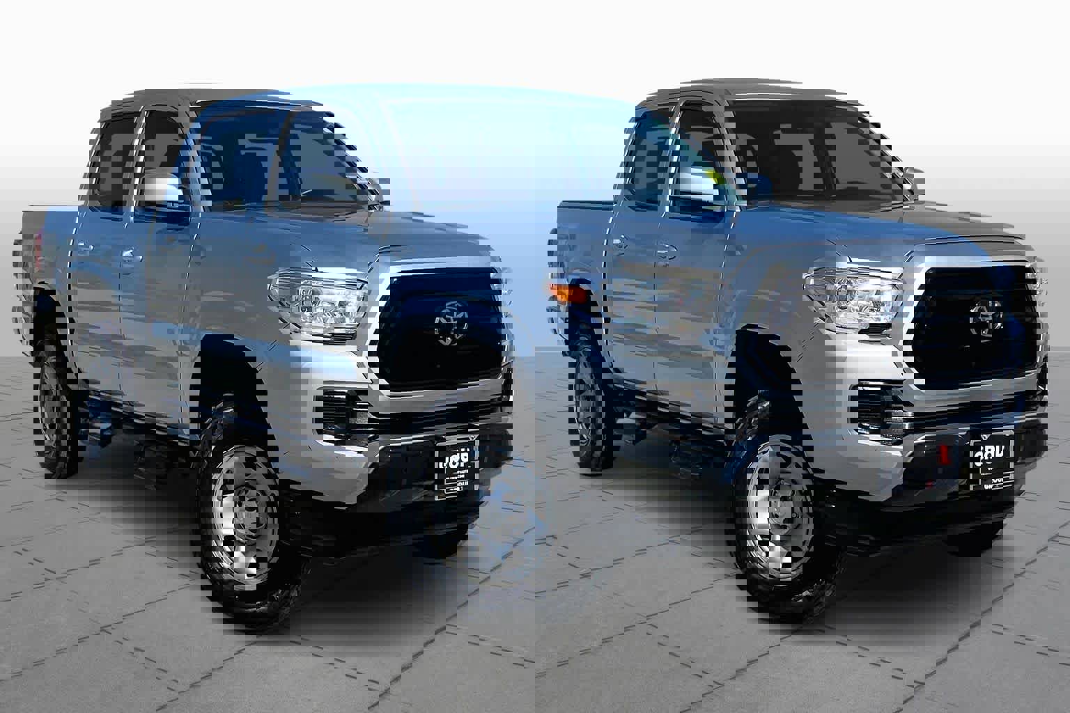 Used 2023 Toyota Tacoma SR image 3