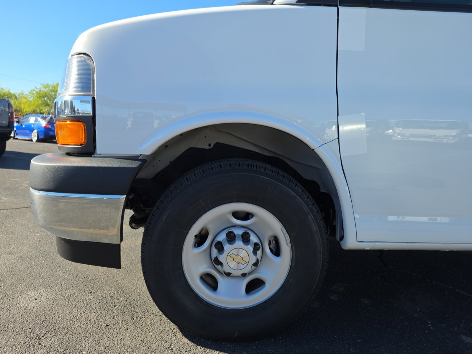 New 2025 Chevrolet Express 2500 Extended w/ Driver Convenience Package image 10