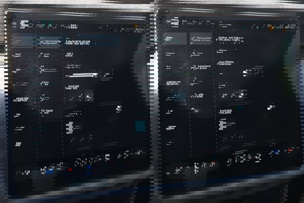 Used 2022 Rivian R1T Adventure image 44