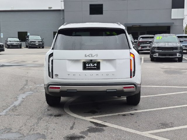 New 2027 Kia Telluride EX FWD image 4